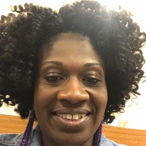 Meet your Posher, Valerie